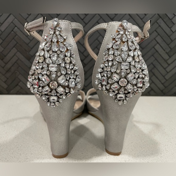 David’s bridal t-strap crystal rhinestone wedge shoes. Size 8. - Picture 1 of 6